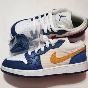 Nike Air Jordan 1 Low SE GS 'Messy Room'